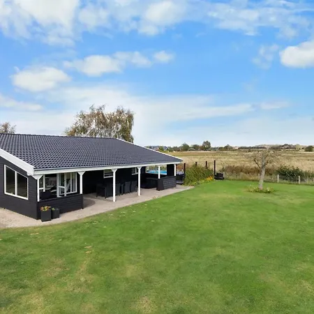 Rolfkarl - 250m From The Sea By Interhome Feriehus Mesinge