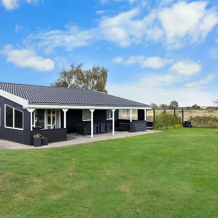 Feriehus Rolfkarl - 250m From The Sea By Interhome