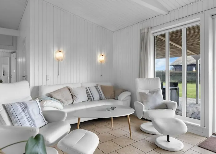 Feriehus Rolfkarl - 250m From The Sea By Interhome *