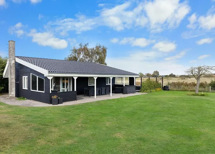 Feriehus Rolfkarl - 250m From The Sea By Interhome